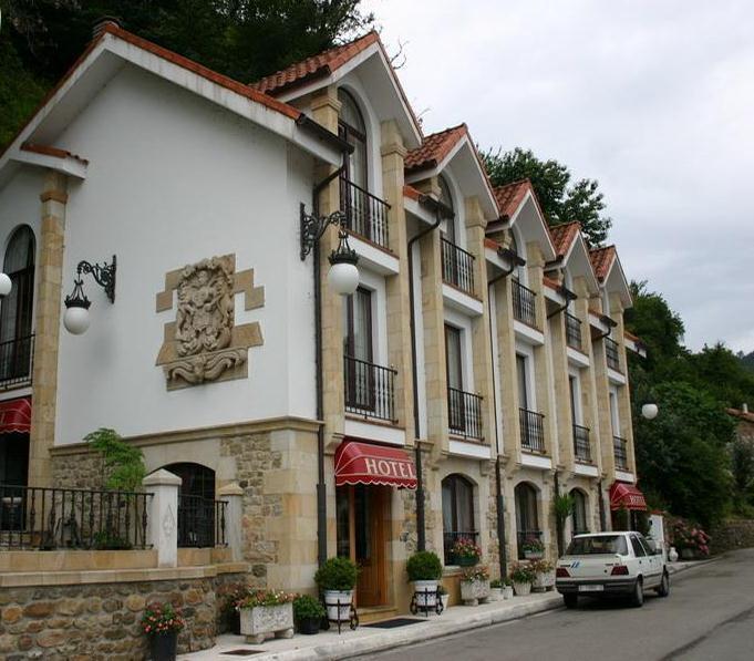 Hotel De Borlena المظهر الخارجي الصورة